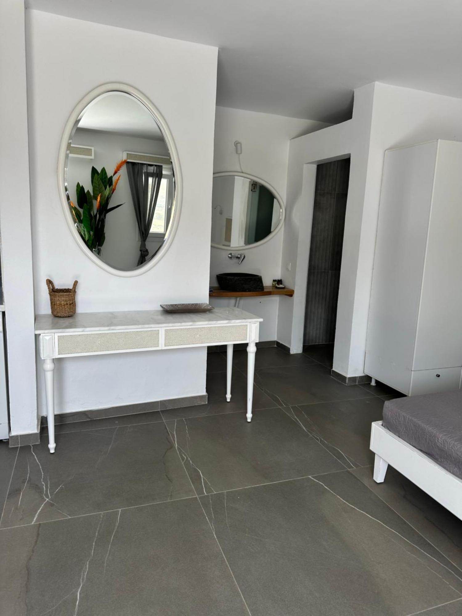 Ene'S Mykonos Appartement Klouvas Buitenkant foto